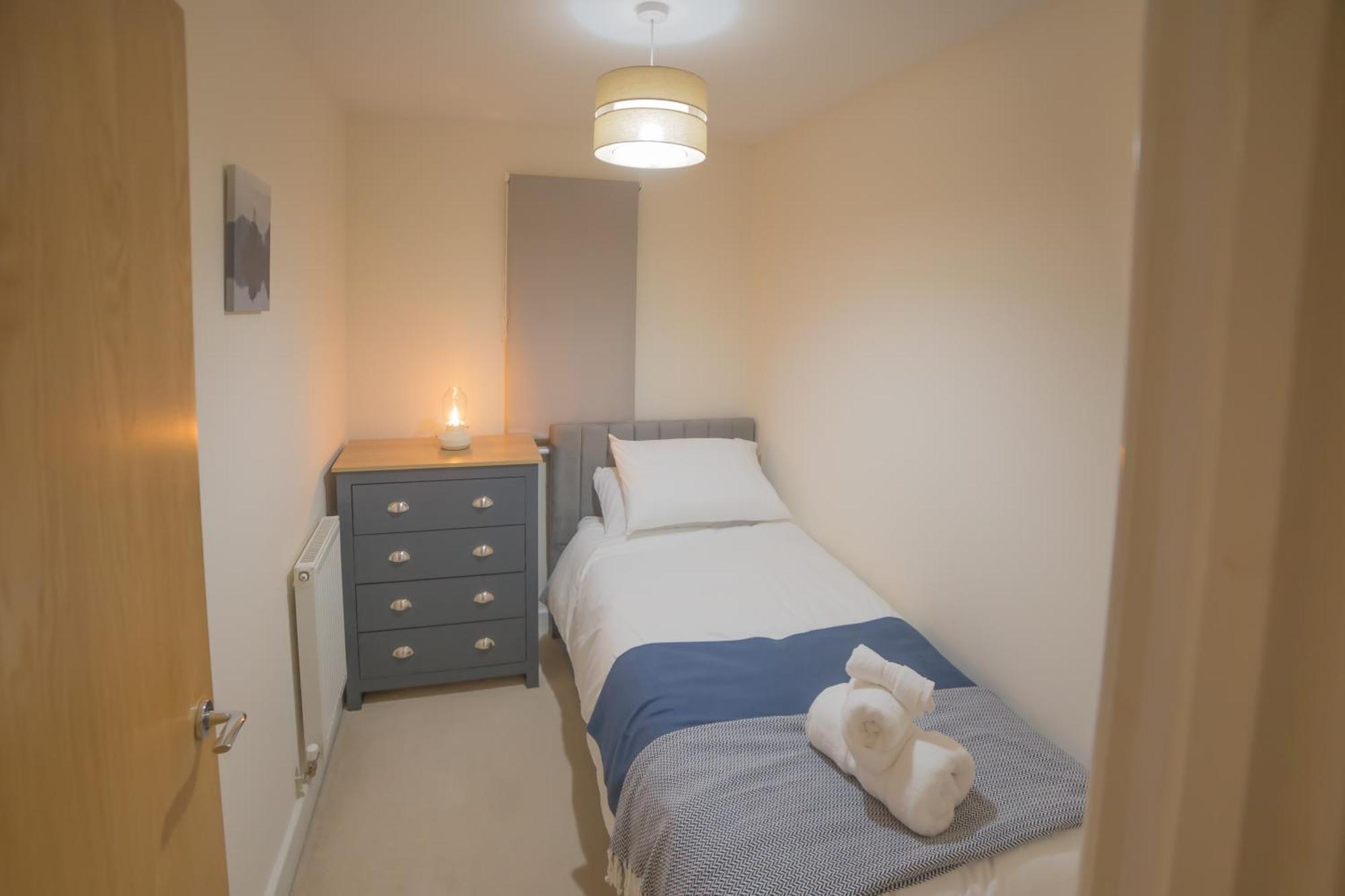 Sleeps9 Parking&Garage 17 Mins To Gatwick, 30 To London Villa Merstham Exterior photo