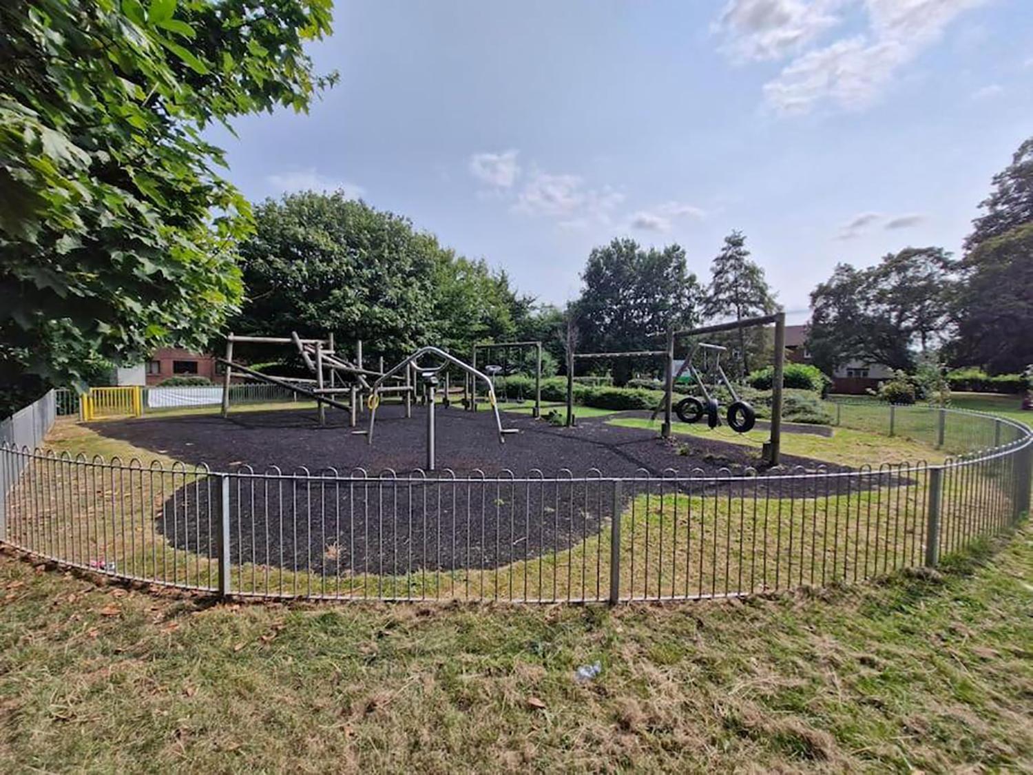 Sleeps9 Parking&Garage 17 Mins To Gatwick, 30 To London Villa Merstham Exterior photo